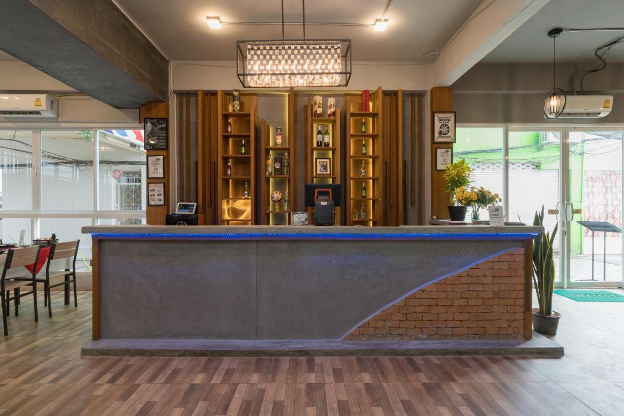 Hangover Inn Phuket Exterior foto